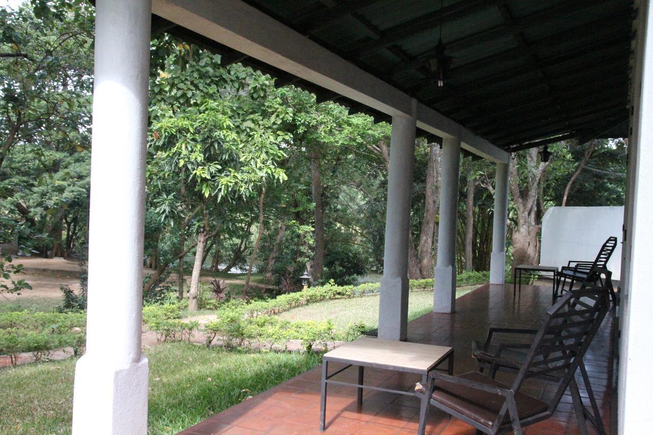 Dambulu Oya Family Park Hotel Dambulla Eksteriør billede